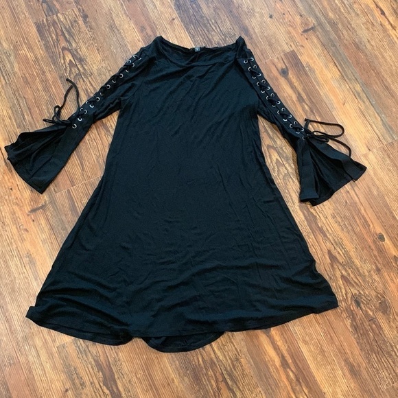 EXPRESS black dress with detailed sleeves! - Picture 2 of 5